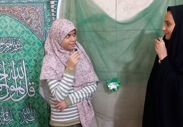 «دورهمی متفاوت» دختران نوجوان در مسجد