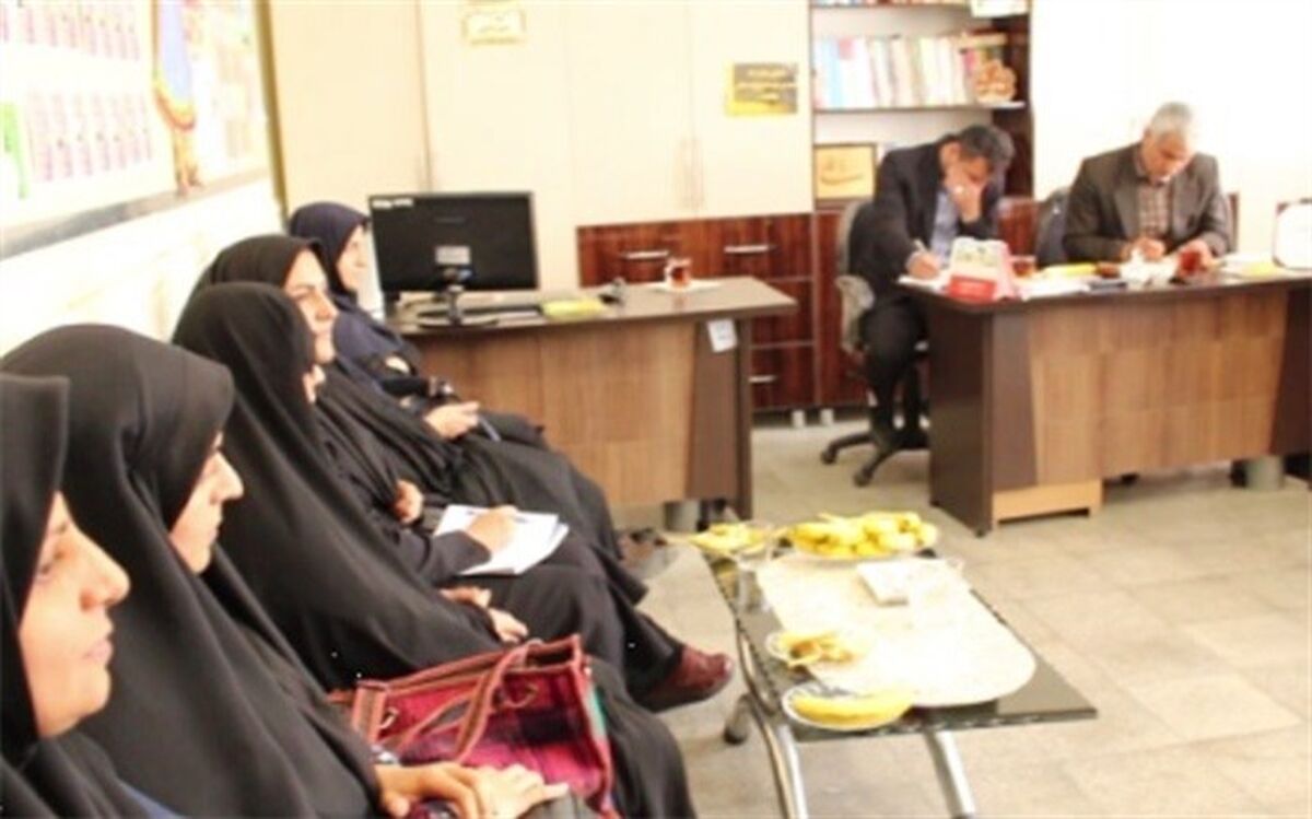 امروز نیازمند برخورد هوشمندانه تر با دانش آموزان هستیم