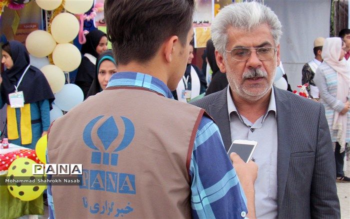 برگزاری دومین بازارچه کارآفرینی دانش آموزان متوسطه اول خوزستان در اهواز