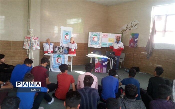 برگزاری طرح نظام مراقبت اجتماعی دانش‌آموزان «نماد» درفاروج