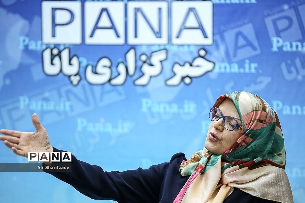 حضور ناهید خداکرمی  عضو شورای شهر تهران در خبرگزاری پانا
