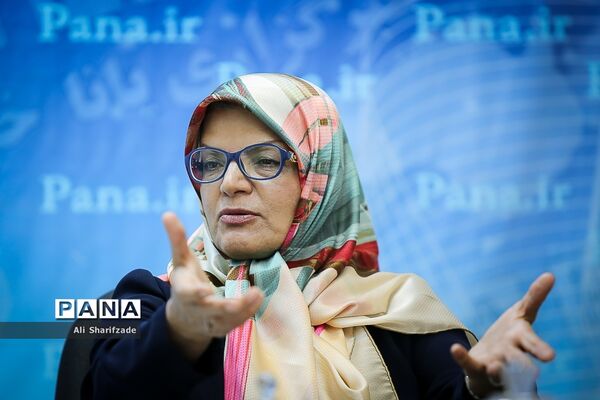 حضور ناهید خداکرمی  عضو شورای شهر تهران در خبرگزاری پانا