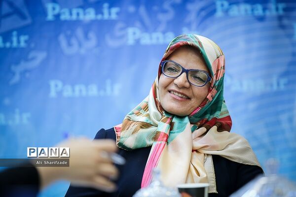حضور ناهید خداکرمی  عضو شورای شهر تهران در خبرگزاری پانا