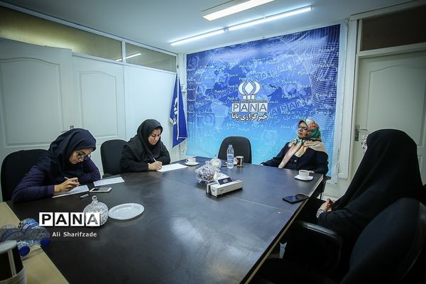 حضور ناهید خداکرمی  عضو شورای شهر تهران در خبرگزاری پانا