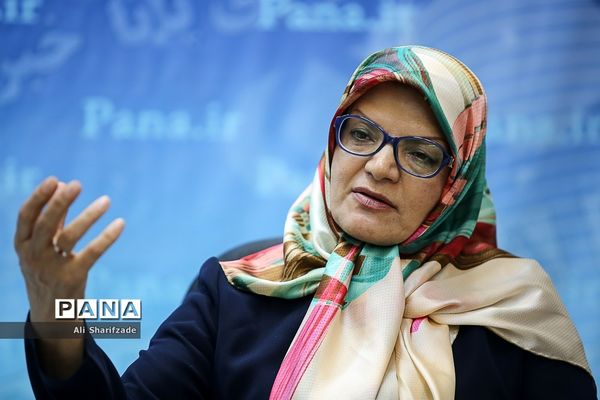 حضور ناهید خداکرمی  عضو شورای شهر تهران در خبرگزاری پانا