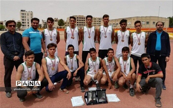 مسابقات دوومیدانی دانش آموزان ‌اصفهان در مقطع متوسطه اول  به پایان رسید