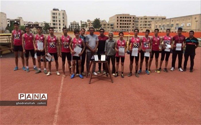 مسابقات دو و میدانی دانش آموزان استان ‌اصفهان در مقطع متوسطه دوم به  پایان رسید