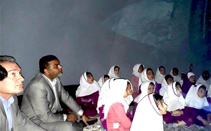 راه اندازی اولین چادر نجومی خوزستان در پژوهش سرای امام جعفر صادق(ع)