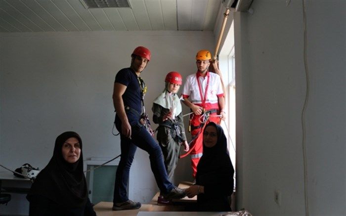 رویارویی 12 تیم غرب گلستان در مسابقه نجات تخم مرغ گرگان