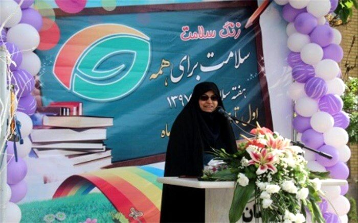رییس دانشگاه علوم پزشکی اصفهان: تعلیم و تربیت باید هم راستا با بهداشت و سلامت باشد