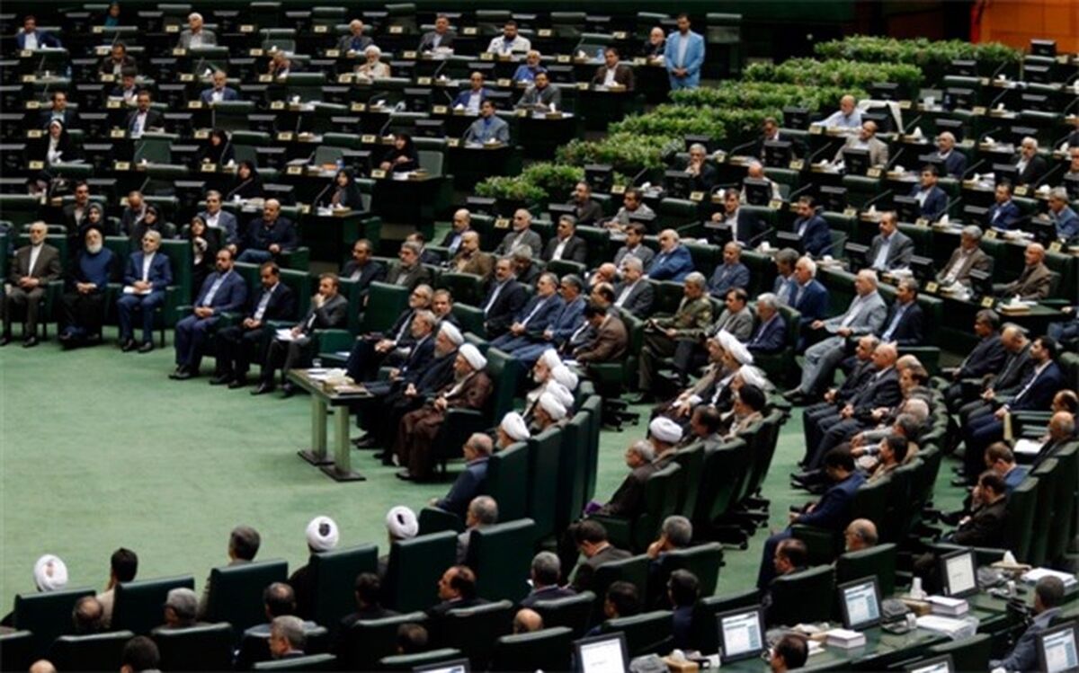 همه آنچه نماینده فراکسیون امید در نشست سران قوا گفت؛ از حصر و ممنوع‌التصویری تا حل عقب‌ماندگی در شاخص‌های حکمرانی خوب