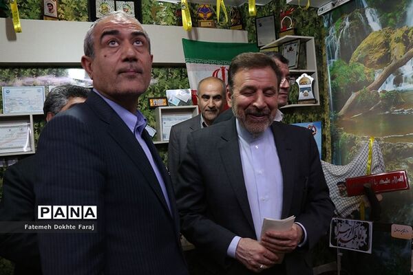دیدار رئیس دفتر رئیس جمهور با خانواده های شهیدان مدافع حرم و جانبازان سرافراز اسلام و کارگر نمونه سال 96