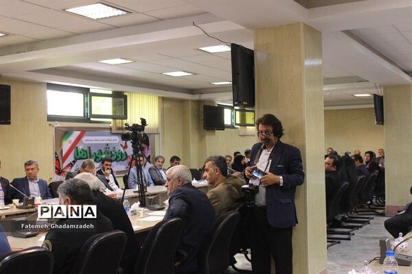 همایش گرامیداشت روز شوراهای شهر و روستا در اسلامشهر