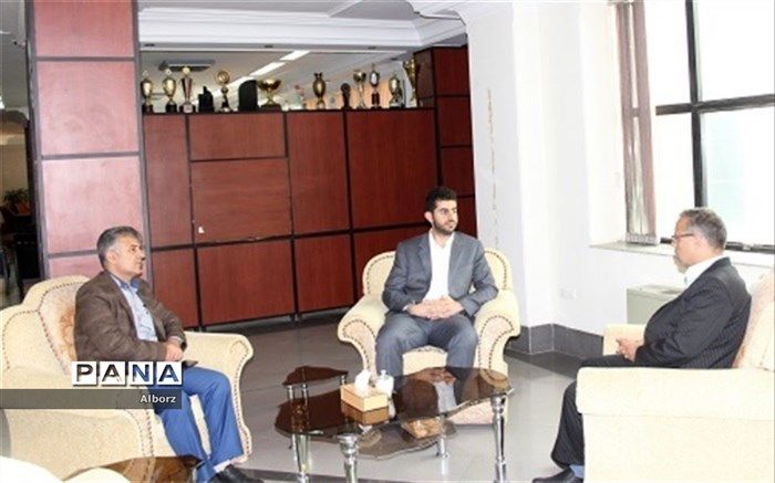 تعامل و همکاری شهرداری با آموزش و پرورش ساوجبلاغ