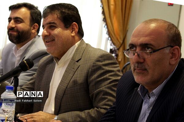 نشست معاونین پرورشی شهرستانهای استان تهران پیرامون پایگاههای اوقات فراغت
