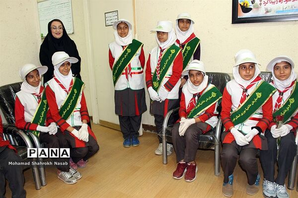 دیدار دانش آموزان پیشتاز شهرستان کارون با مسئولین سازمان دانش آموزی استان خوزستان