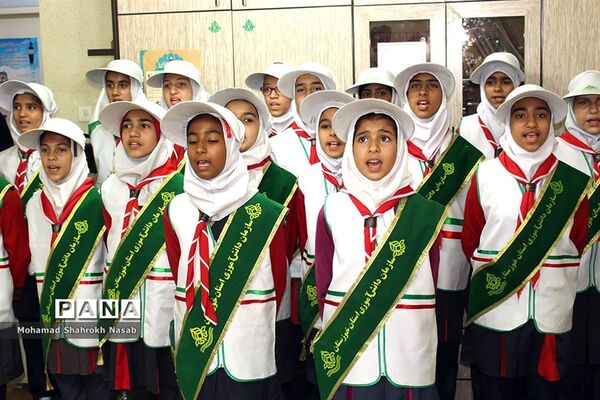 دیدار دانش آموزان پیشتاز شهرستان کارون با مسئولین سازمان دانش آموزی استان خوزستان
