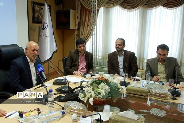 نشست خبری رئیس سازمان بسیج فرهنگیان به مناسبت هفته بزرگداشت مقام معلم و هفته بسیج فرهنگیان