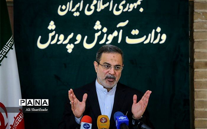 بطحایی: سامانه‌ای برای رصد مستمر آسیب‌های اجتماعی آماده کردیم