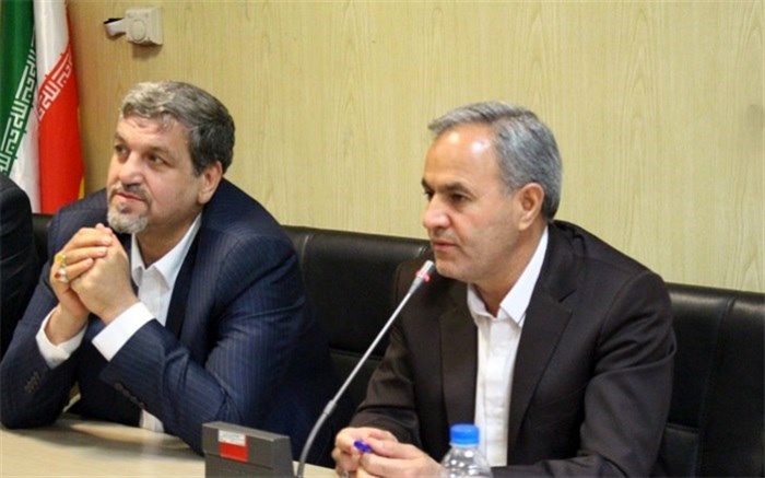 شوراهای اسلامی با تمام توان به مردم خدمت کنند