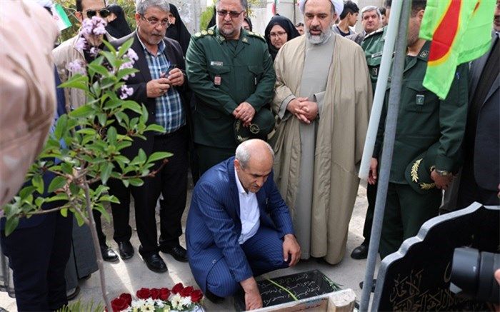 مدیر کل آموزش و پرورش آذربایجان شرقی: گسترش فرهنگ ایثار و شهادت بین دانش آموزان سرلوحه کار معلمان باشد