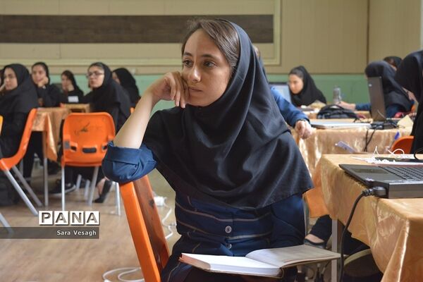 استارت آپی در هنرستان دخترانه گلشن شهریار