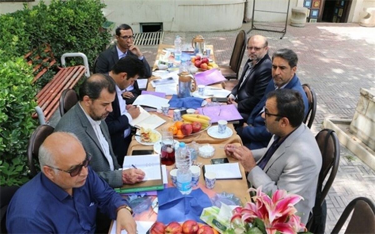 جلسه مدیران آموزش و پرورش قطب شهرستان ری با موضوع اوقات فراغت برگزار شد
