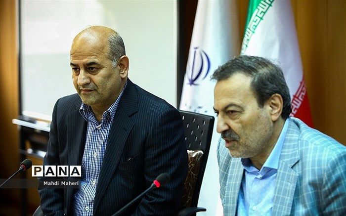 معاون متوسطه آموزش و پرورش: ورود به بازار کار بدون کسب مهارت امکانپذیر نیست