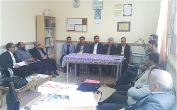 اصل اساسی برنامه های پرورشی در مدارس استان ،عمق بخشی معرفت دینی دانش آموزان است