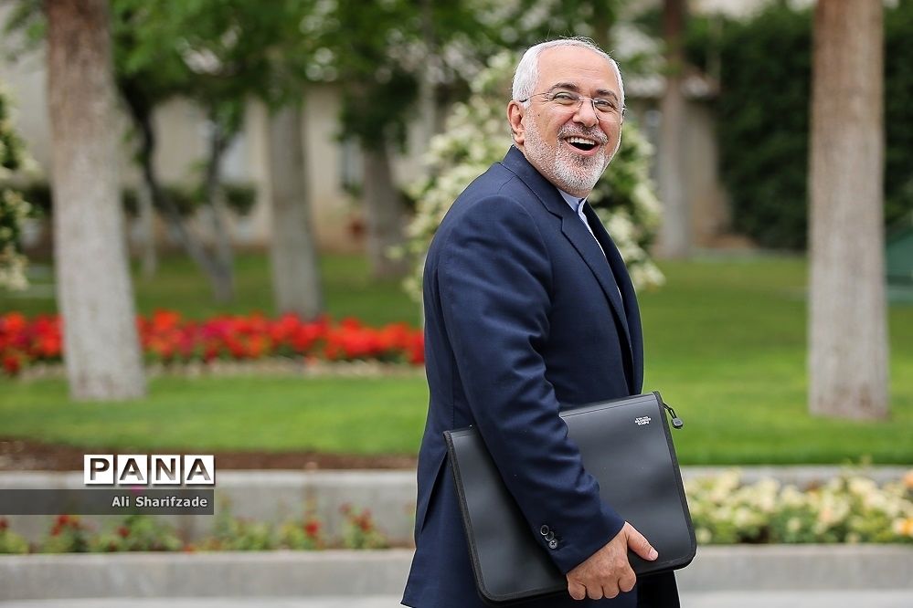 لبخند معنادار ظریف به ترامپ!