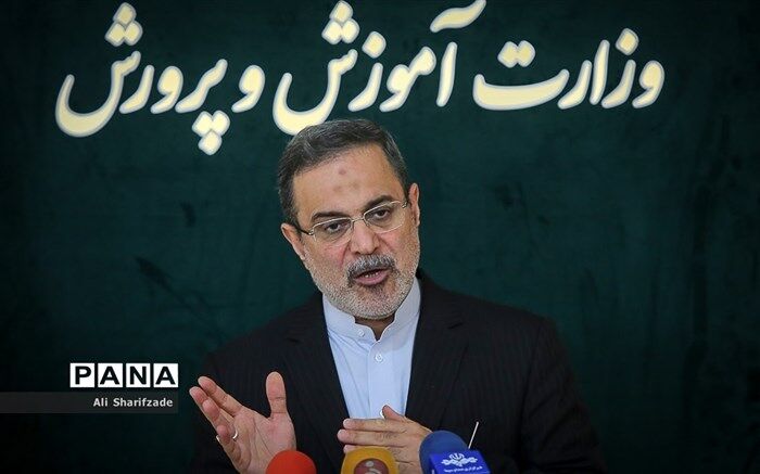 دستور وزیر آموزش و پرورش برای استفاده حداقل 10 درصدی از زنان در پست‌های مدیریتی تا مهر ماه امسال
