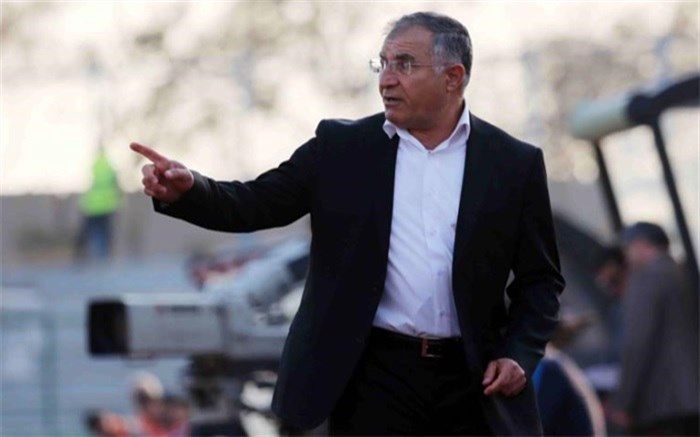مجید جلالی یک فصل دیگر سرمربی پیکان ماند