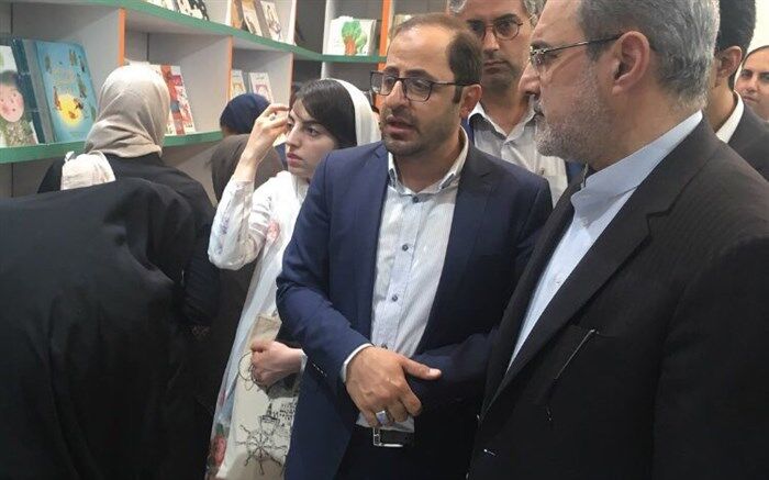 توصیه  وزیر آموزش و پرورش به خانواده‌ها درباره انتخاب کتاب مناسب در نمایشگاه کتاب