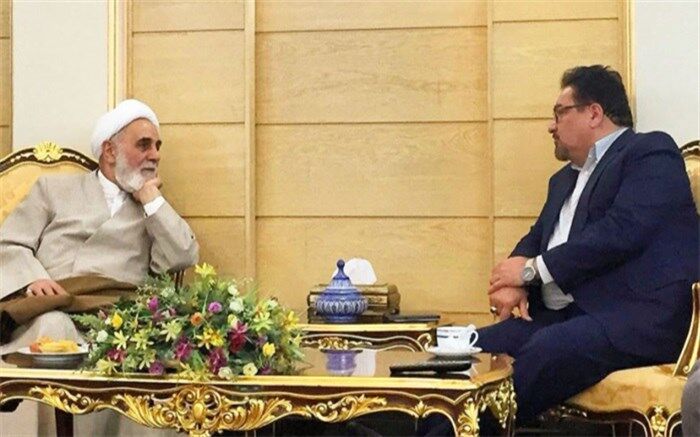 بازدید عضو مجمع تشخیص مصلحت نظام از طرح‌های صنعتی چادرملو در اردکان