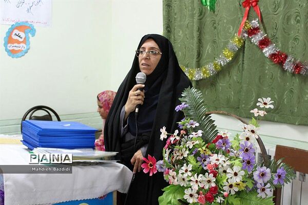 سپاس معلم در دبیرستان تزکیه شهرستان بیرجند