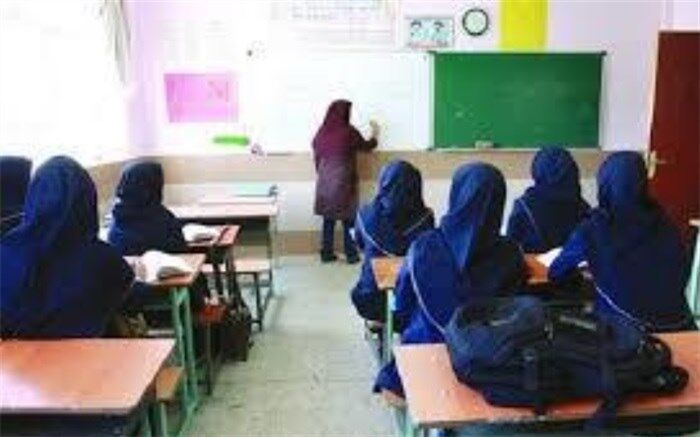 معاون توسعه مدیریت و پشتیبانی آموزش و پرورش لرستان اعلام کرد:  پرداخت 6 ماه حق التدریس شاغلین استان لرستان