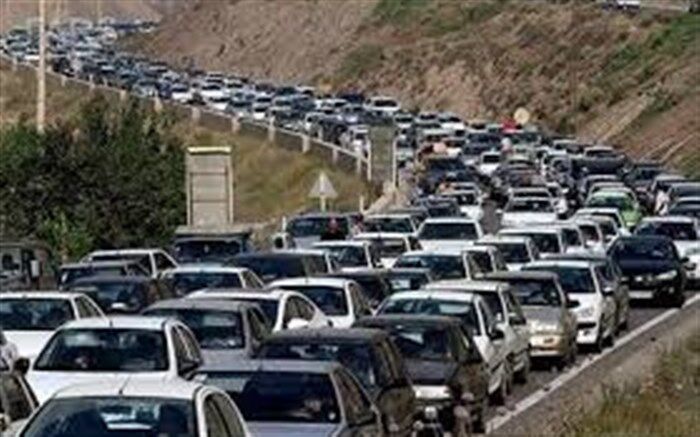 8 محور مواصلاتی مسدود و 15 محور محدویت ترافیکی دارند