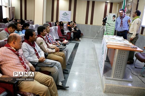 مراسم تجلیل از مربیان پیشتاز مدارس شهرستان رودان