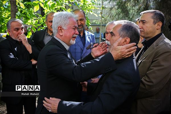 تشییع پیکر مرحوم قاسم افشار