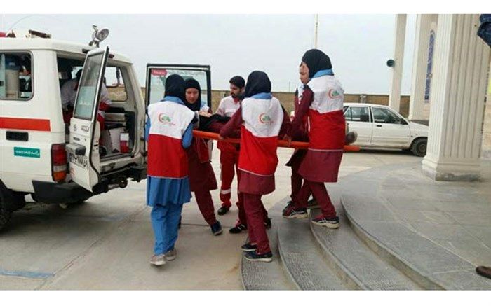 مانور زلزله دردبیرستان فاطمیه گمیشان برگزار شد