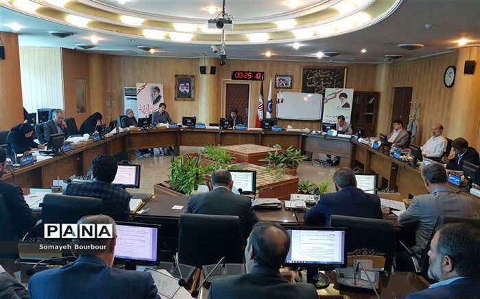 رئیس شورای شهر کرج خبر داد: اعلام نتیجه استعلام تنها نامزد تصدی سمت شهردار در جلسه غیرعلنی