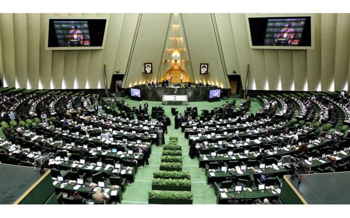 جزئیات نشست غیرعلنی مجلس: بانک‌های سرمایه‌گذاری برای رونق تولید تشکیل می‌شوند