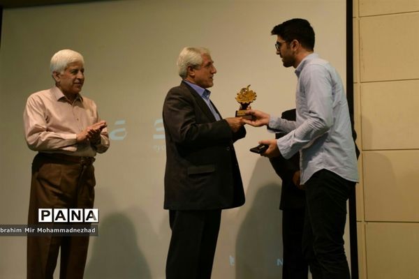 تجلیل منتخبان چهارمین مرحله مسابقات روز حل مسئله ریاضی در بابل