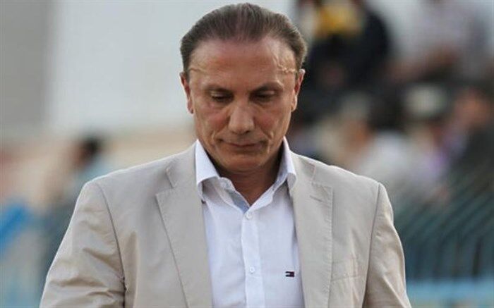 سرمربی سابق پرسپولیس به نیمکت صنعت نفت آبادان نزدیک شد