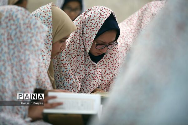 افطار دانش‌آموزی وزیر آموزش و پرورش