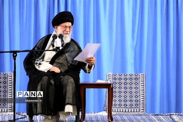 دیدار جمعی از دانشجویان و نمایندگان تشکل‌های دانشجویی با رهبر معظم انقلاب