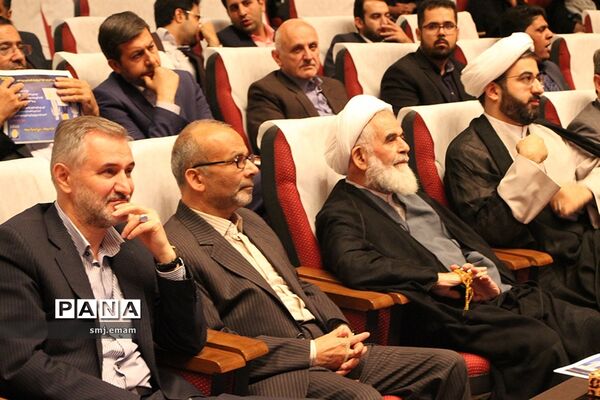 سیزدهمین همایش کمک به آزادی زندانیان غیر عمد در استان یزد