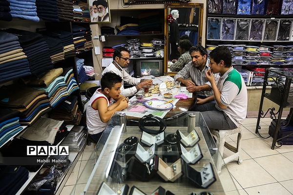 افطار کسبه روزه دار در تهران