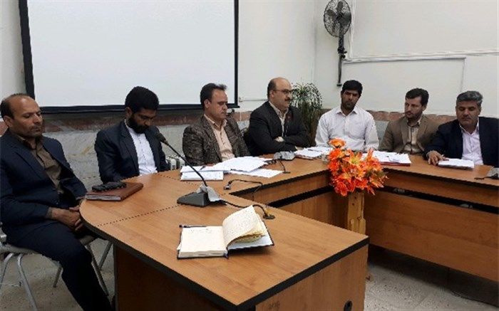 عملیاتی کردن شعار"حمایت از کالای ایرانی " و بهبود اشتغال در زاوه