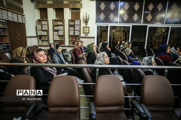 مراسم گرامیداشت حضرت امام خمینی(ره) در انجمن کلیمیان